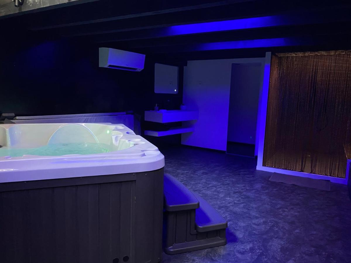 Mieuxqualhotel Jacuzzi Privatif La Retro Bordeaux Zewnętrze zdjęcie