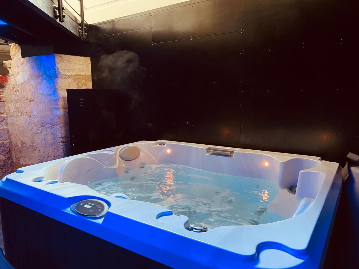 Mieuxqualhotel Jacuzzi Privatif La Retro Bordeaux Zewnętrze zdjęcie