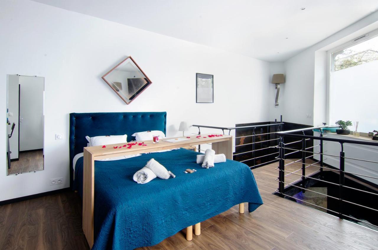 Mieuxqualhotel Jacuzzi Privatif La Retro Bordeaux Zewnętrze zdjęcie