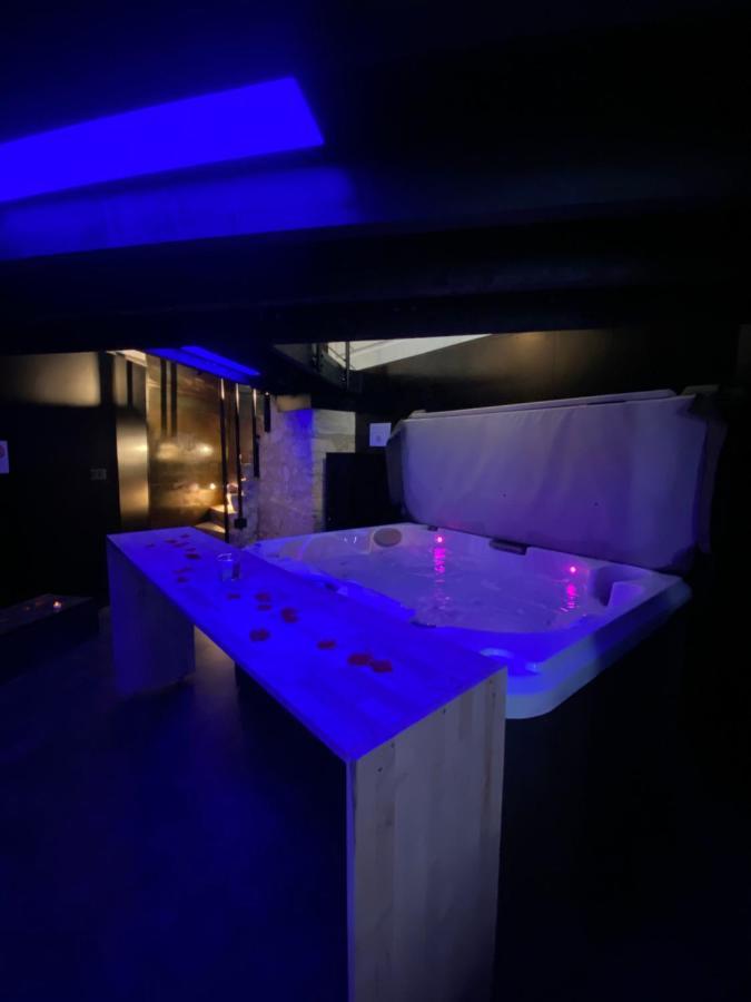 Mieuxqualhotel Jacuzzi Privatif La Retro Bordeaux Zewnętrze zdjęcie
