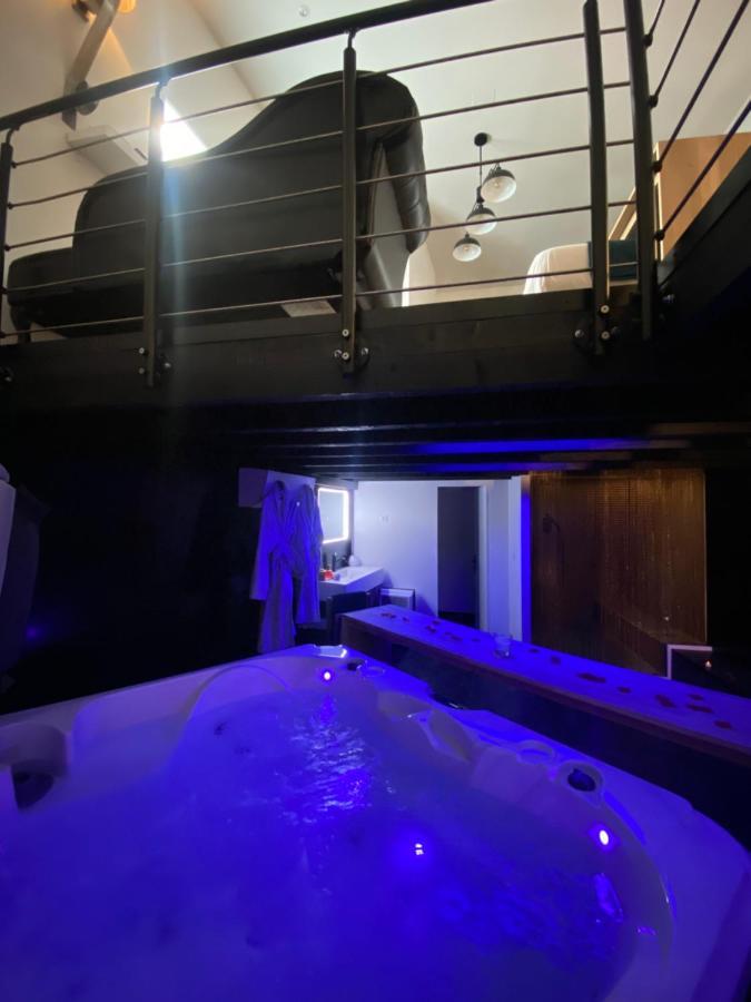 Mieuxqualhotel Jacuzzi Privatif La Retro Bordeaux Zewnętrze zdjęcie